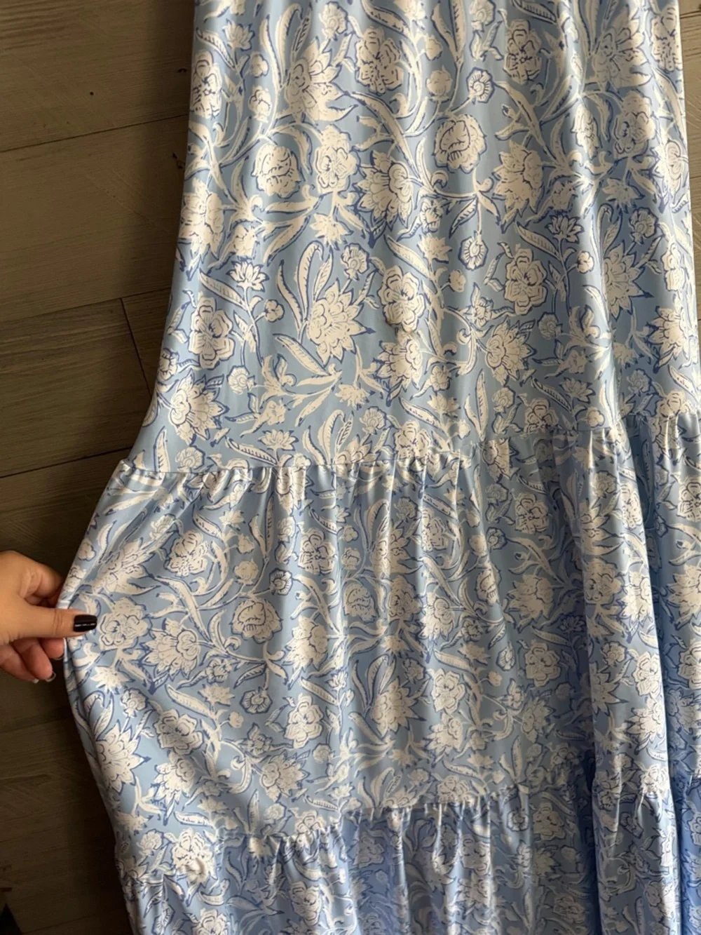 Light Blue Floral Maxi Dress with Square Neckline and Flutter Sleeves - Picture 5 of 8